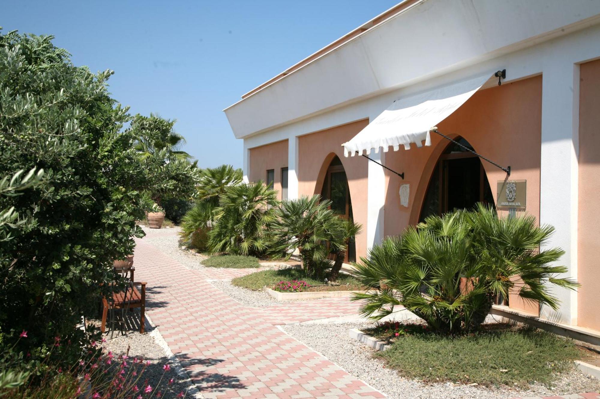 Garden Hotel Ripa В'єсте Екстер'єр фото