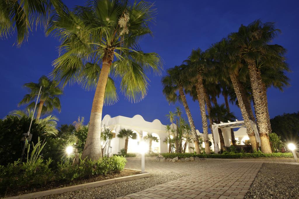 Garden Hotel Ripa В'єсте Екстер'єр фото