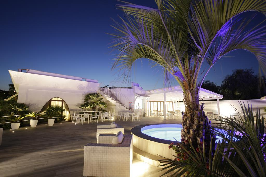 Garden Hotel Ripa В'єсте Екстер'єр фото
