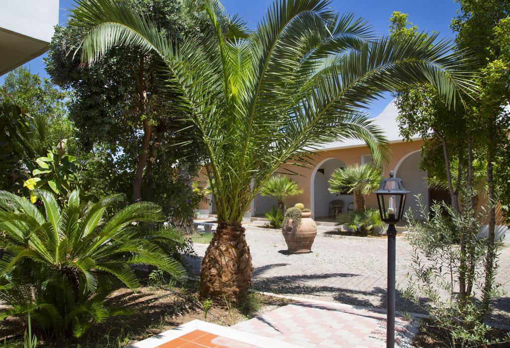 Garden Hotel Ripa В'єсте Екстер'єр фото