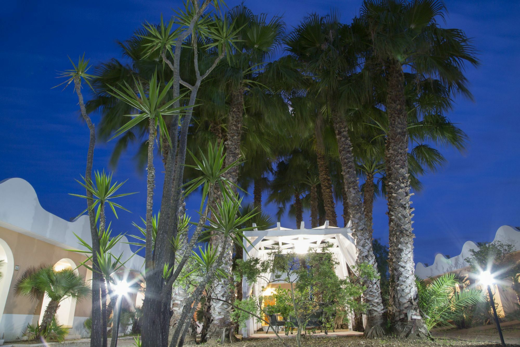 Garden Hotel Ripa В'єсте Екстер'єр фото